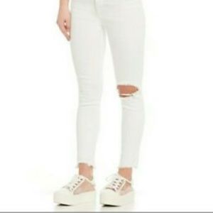 Levi Vintage High Rise Skinny Jeans White